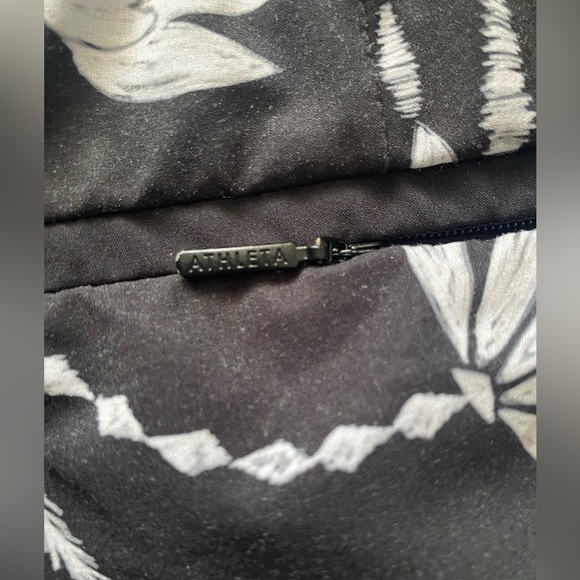 Athleta Floral Athletic Shorts - Picture 6 of 6